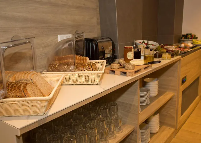 Ivy - Adults Only San Giuliano