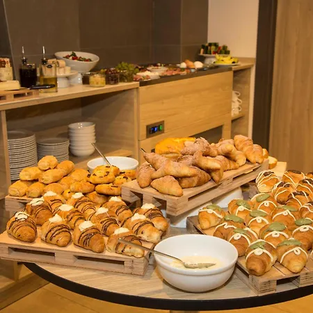 Ivy - Adults Only Saint Julian's