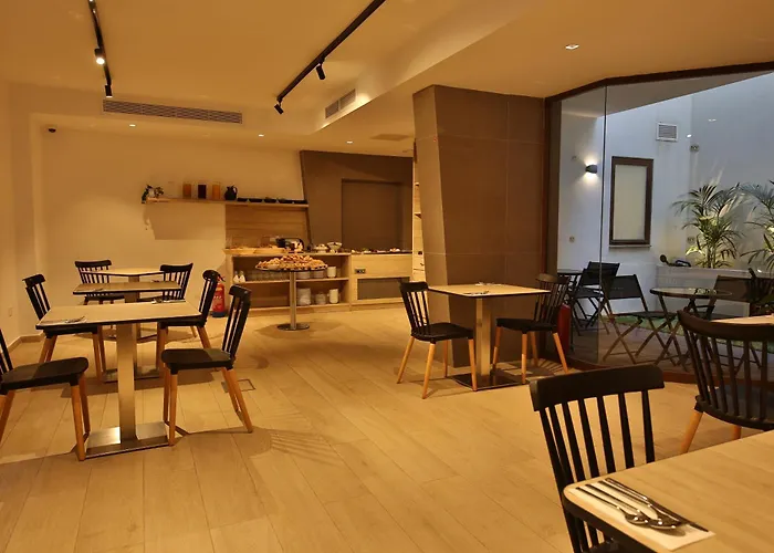 Ivy - Adults Only 3*